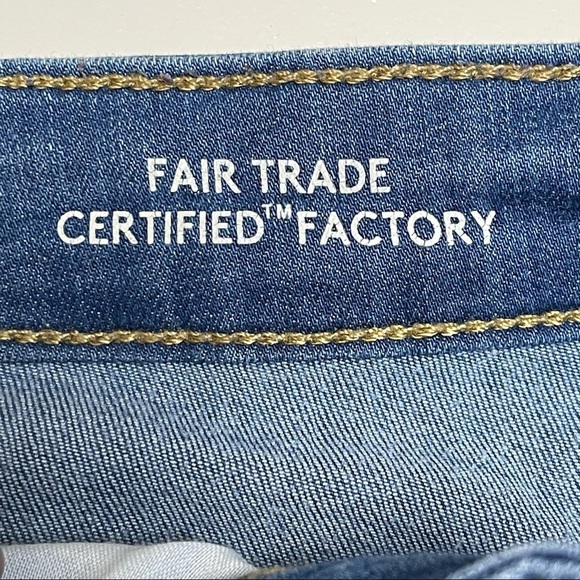 Universal Thread Blue Frayed Hem High Rise Skinny Jeans Plus Size 18/34R - Picture 8 of 8